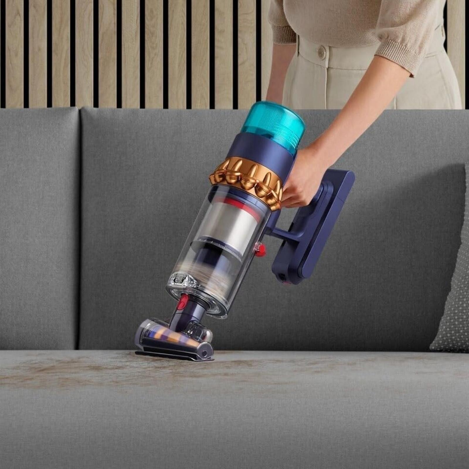Dyson Gen5detect Absolute Aspirapolvere a bastone 2 in 1 Batteria Secco HEPA Senza sacchetto 0,77 L Blu, Rame (DYSON GEN5 DETECT ABSOLUTE BLUE/COPPER)